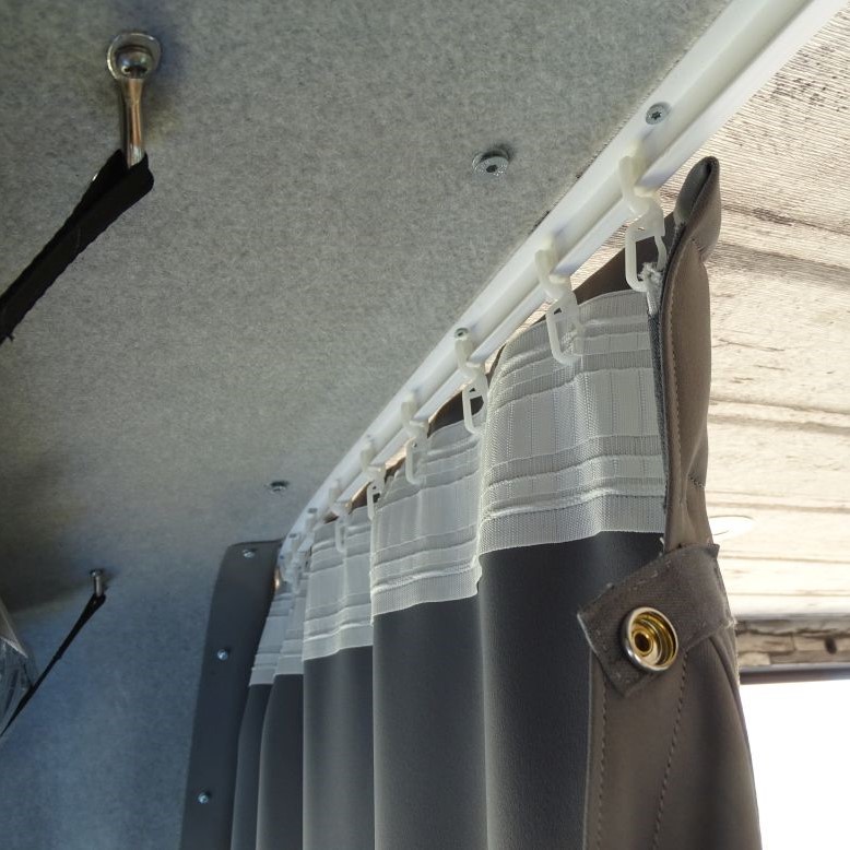 Gardinen im VW Bus: DIY Camper Vorhangsystem - Mein-Camperausbau