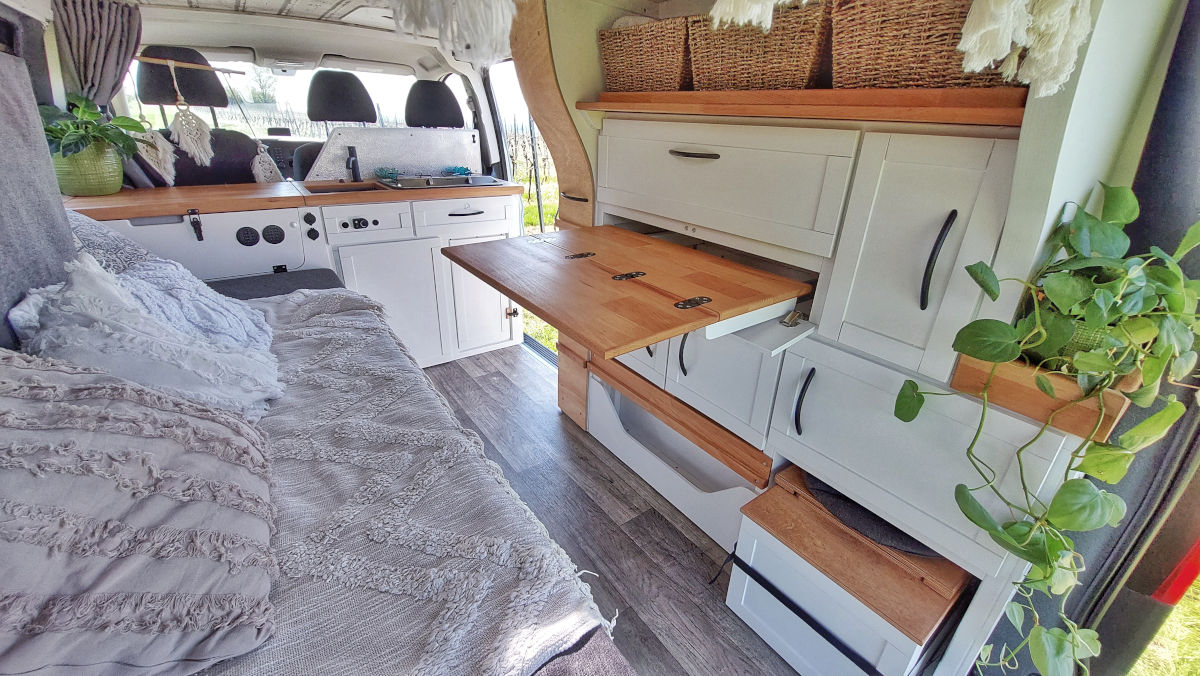 Tisch Vito Camper Van